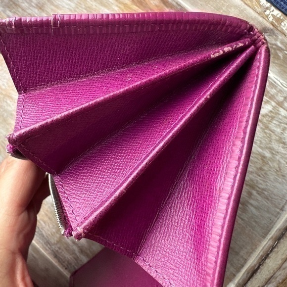 AUTHENTIC Louis Vuitton Monogram Sarah Wallet. Violet - Picture 13 of 15